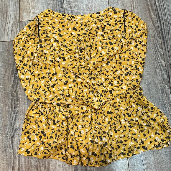 🥳HP🥳 Anthropologie Cheyenne Yellow Gold Floral Peplum Swing Boho Blouse - Picture 7 of 13